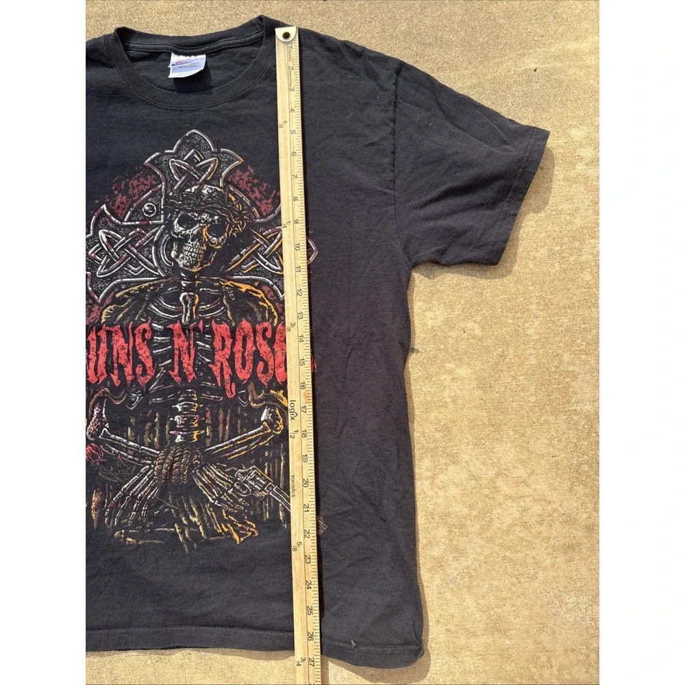 Vtg Hanes Guns N Roses Rock Band Tee Mens Medium TShirt Crucified Skeleton
